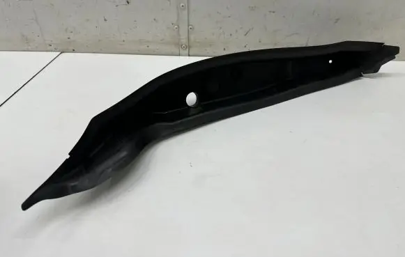 Mercedes-Benz C W206 Fender end trim A2068890100