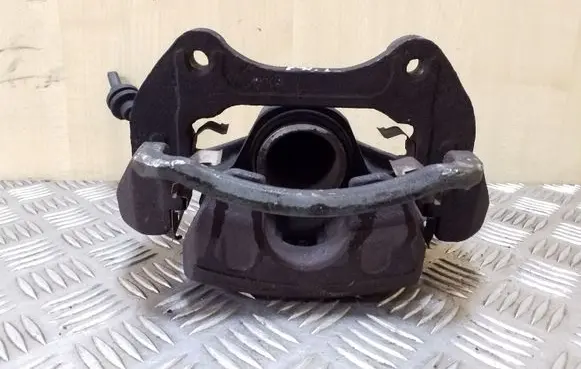 Opel Insignia A Front brake caliper