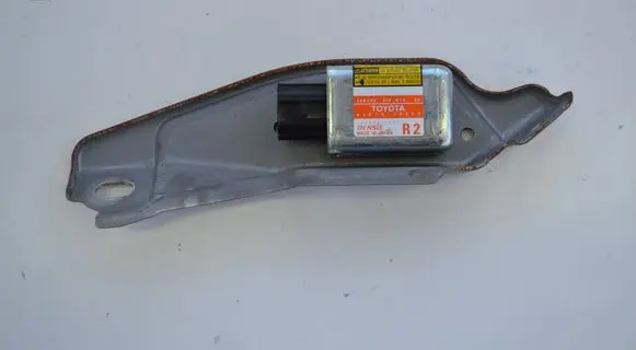 Lexus GS 300 350 430 450H Airbag deployment crash/impact sensor 8983330020