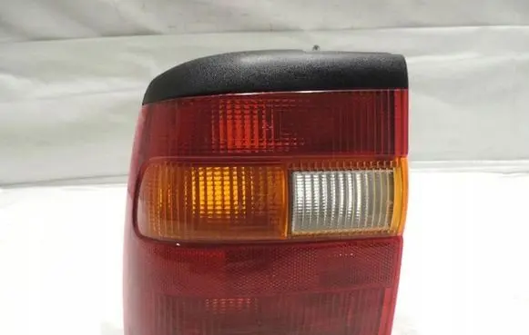 Opel Vectra A Rear/tail lights 1222023