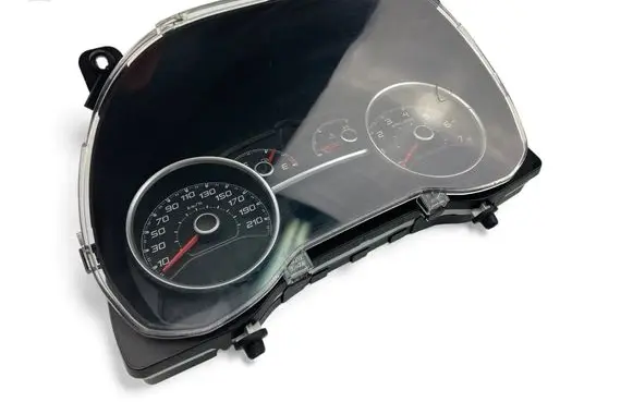 Speedometer (instrument cluster)