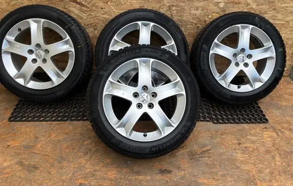 Peugeot 508 R17 alloy rim