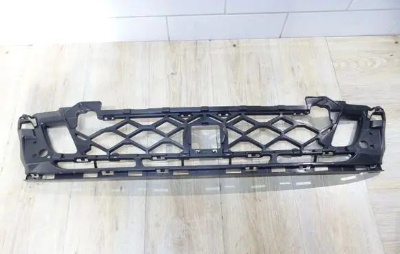 Audi A3 S3 8V Front bumper upper radiator grill 8Y0807647F