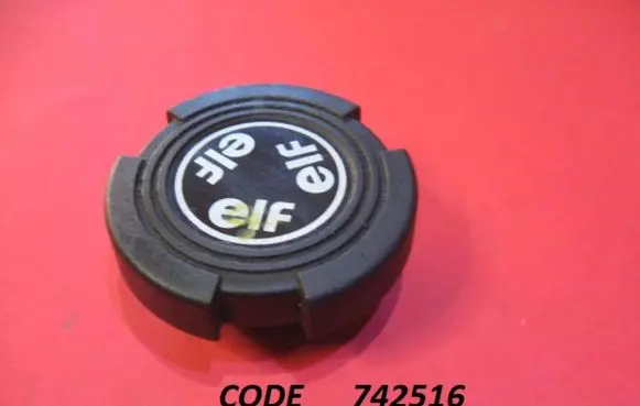 Renault Megane I Oil filler cap 742516