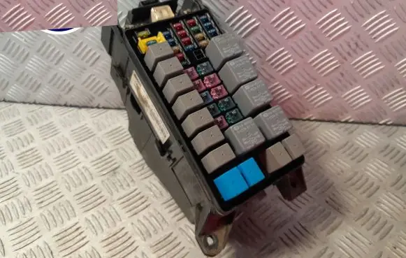 KIA Carnival Relay mounting block OK53H66760