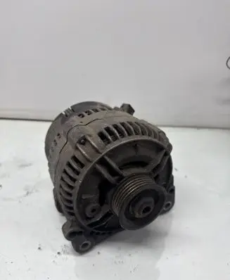 Volkswagen PASSAT B5 Generator/alternator 0123505011 028903025S