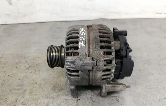 Seat Ibiza IV (6J,6P) Generator/alternator 045903023A