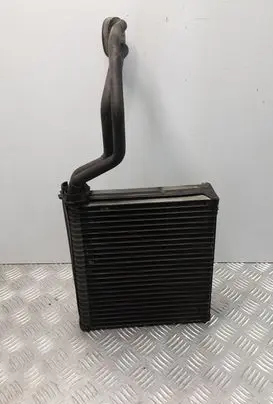 Air conditioning (A/C) radiator (interior)