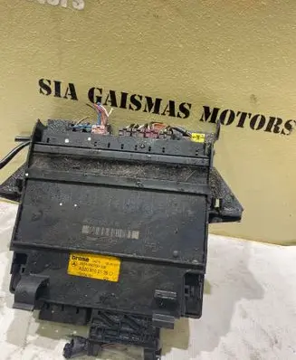 Mercedes-Benz S W220 Seat control module 2208201185