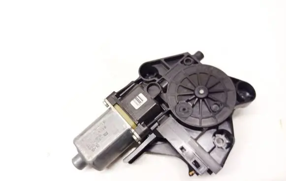 Ford Focus Front door window regulator motor 0130822217