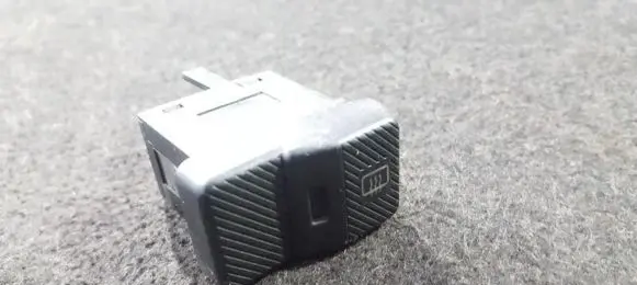 Windscreen/window heater switch