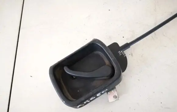 Volkswagen Caddy Tailgate opening switch 2k0827185