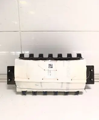 Tesla Model Y Passenger airbag 648328900A 641046811D 1077824CNF