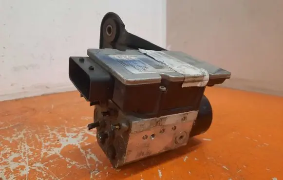 Volkswagen Golf Plus ABS Pump 54084696A
