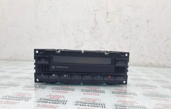 Volkswagen PASSAT B5.5 Climate control unit 3B1907044H