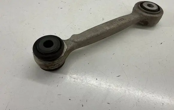 Alfa Romeo Stelvio Rear control arm K206704