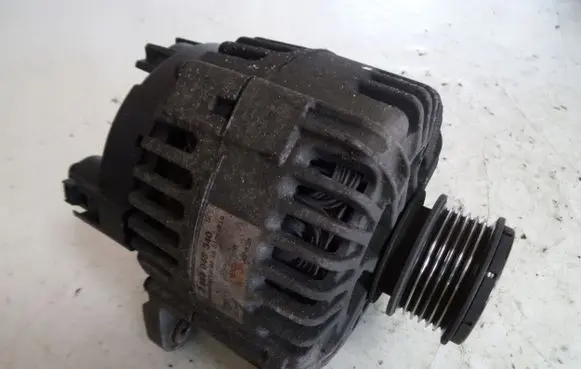 Volkswagen Golf IV Generator/alternator