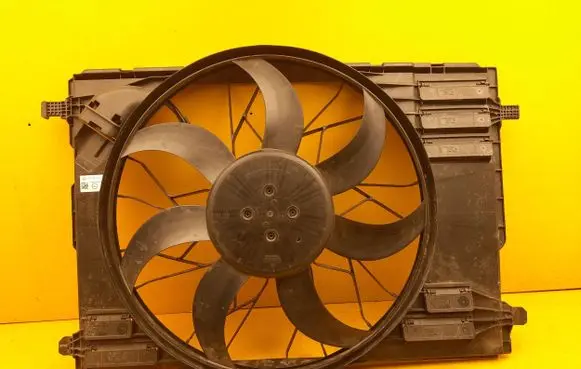Mercedes-Benz B W247 Electric radiator cooling fan A2479060100