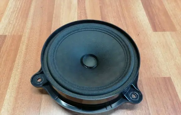 Renault Laguna III Front door speaker 281440001R 281568505R T18702801