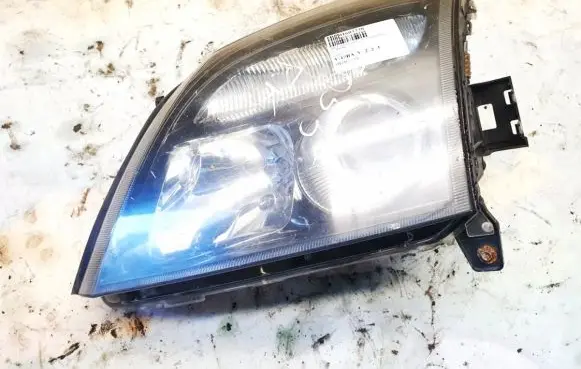 Opel Signum Headlight/headlamp 15588700 155887-00