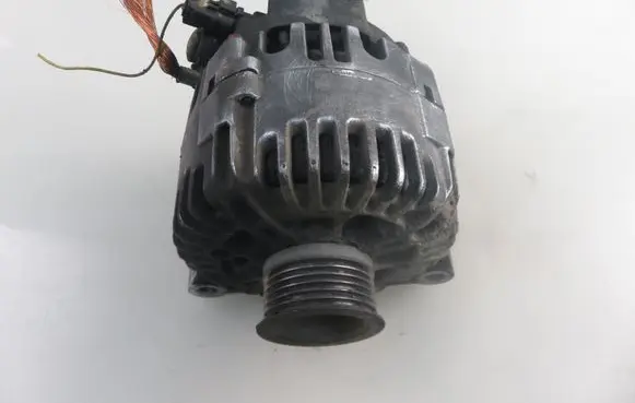 Peugeot 206 Generator/alternator 9646476280