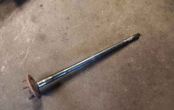Rear driveshaft