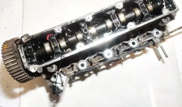 Peugeot 307 Engine head 9633750210