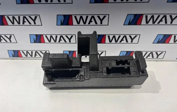 BMW X3 F25 Spare wheel section trim 