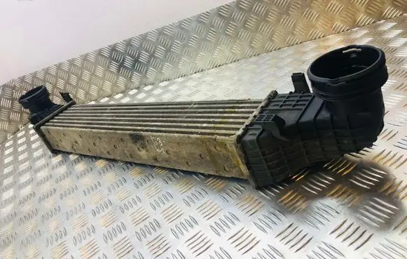Mercedes-Benz E W211 Intercooler radiator A2115003902