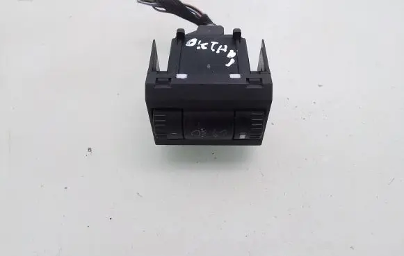 Skoda Octavia Mk2 (1Z) Headlight level height control switch 1Z0941333