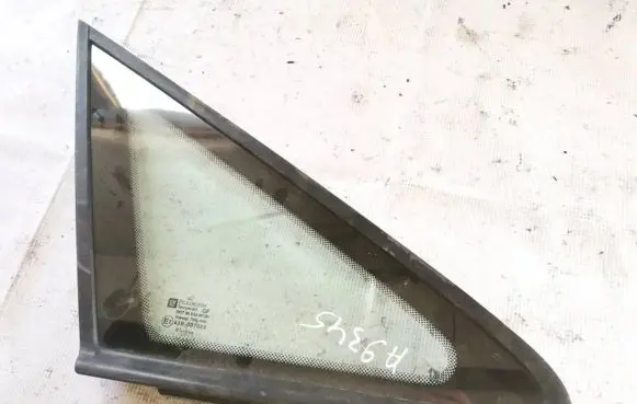 Opel Zafira A Front triangle window/glass as2