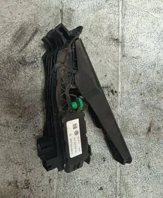 Audi A3 S3 8P Accelerator throttle pedal 1K1723503