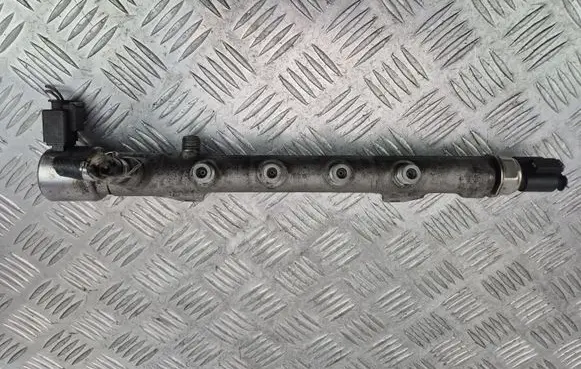 Mercedes-Benz C W204 Fuel main line pipe A6510700595