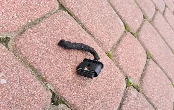 Opel Insignia B EUR ISO radio connector 
