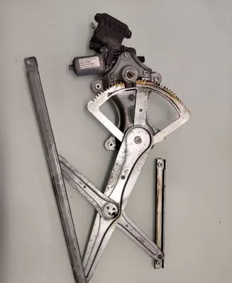 Toyota Corolla Verso E121 Rear door window regulator with motor 698300F020 100120071