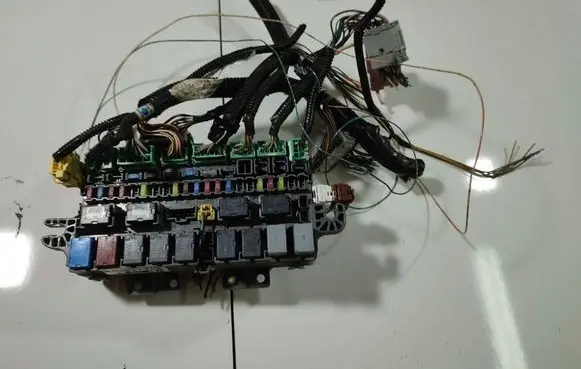 Fuse box set