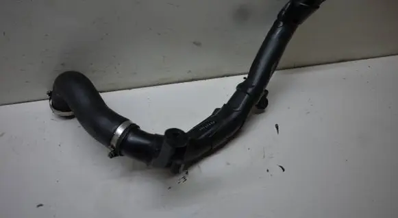 Intercooler hose/pipe