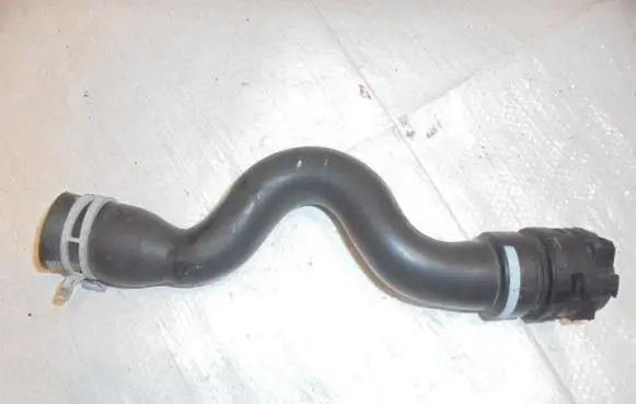 Peugeot 208 Engine coolant pipe/hose