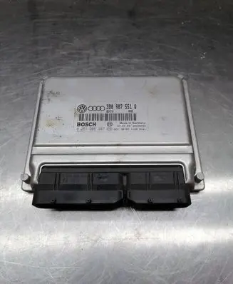 Audi A6 S6 C5 4B Engine control unit/module 3B0907551Q 0261206387