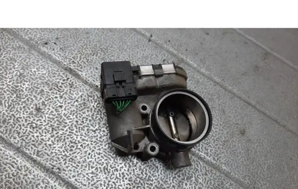 Peugeot Partner Throttle valve