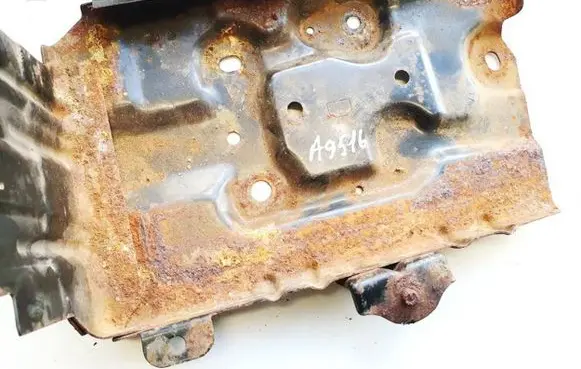 Nissan Primera Battery box tray 