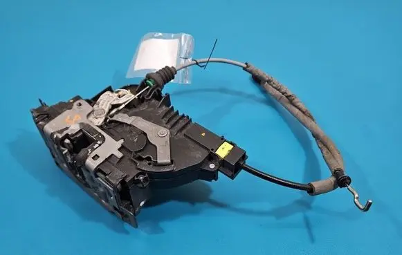 Mercedes-Benz Vito Viano W447 Front door lock A4477200035 IMPRK1528534