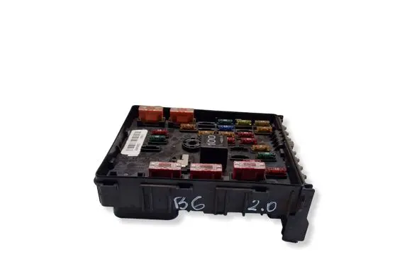 Volkswagen PASSAT B6 Fuse module 3C0937125 63592777