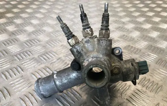 Ford Galaxy Engine coolant pipe/hose 038121133A