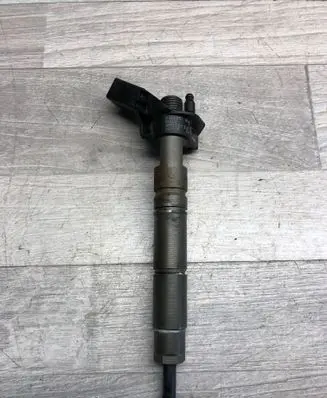 Fuel injector