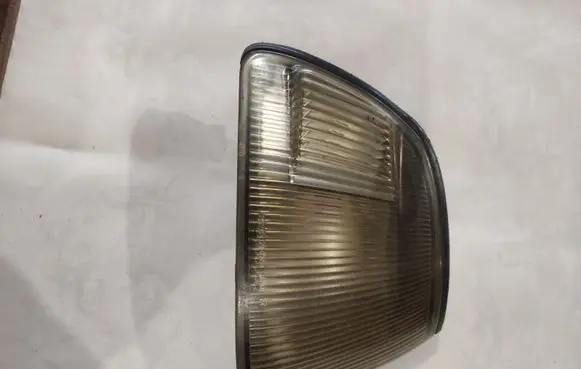Mitsubishi Pajero Sport I Front indicator light