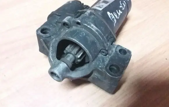 Peugeot 607 Starter motor C631808R D6RA107 493221
