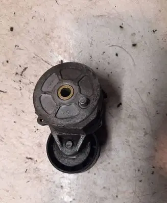 Peugeot 307 Alternator belt tensioner 