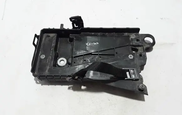 Volvo XC40 Battery bracket 32219128