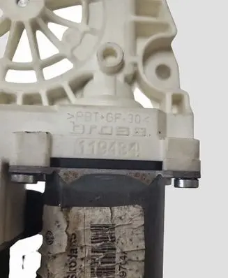 Skoda Octavia Mk2 (1Z) Rear door window regulator motor 5K0959704A 0536006001 119434